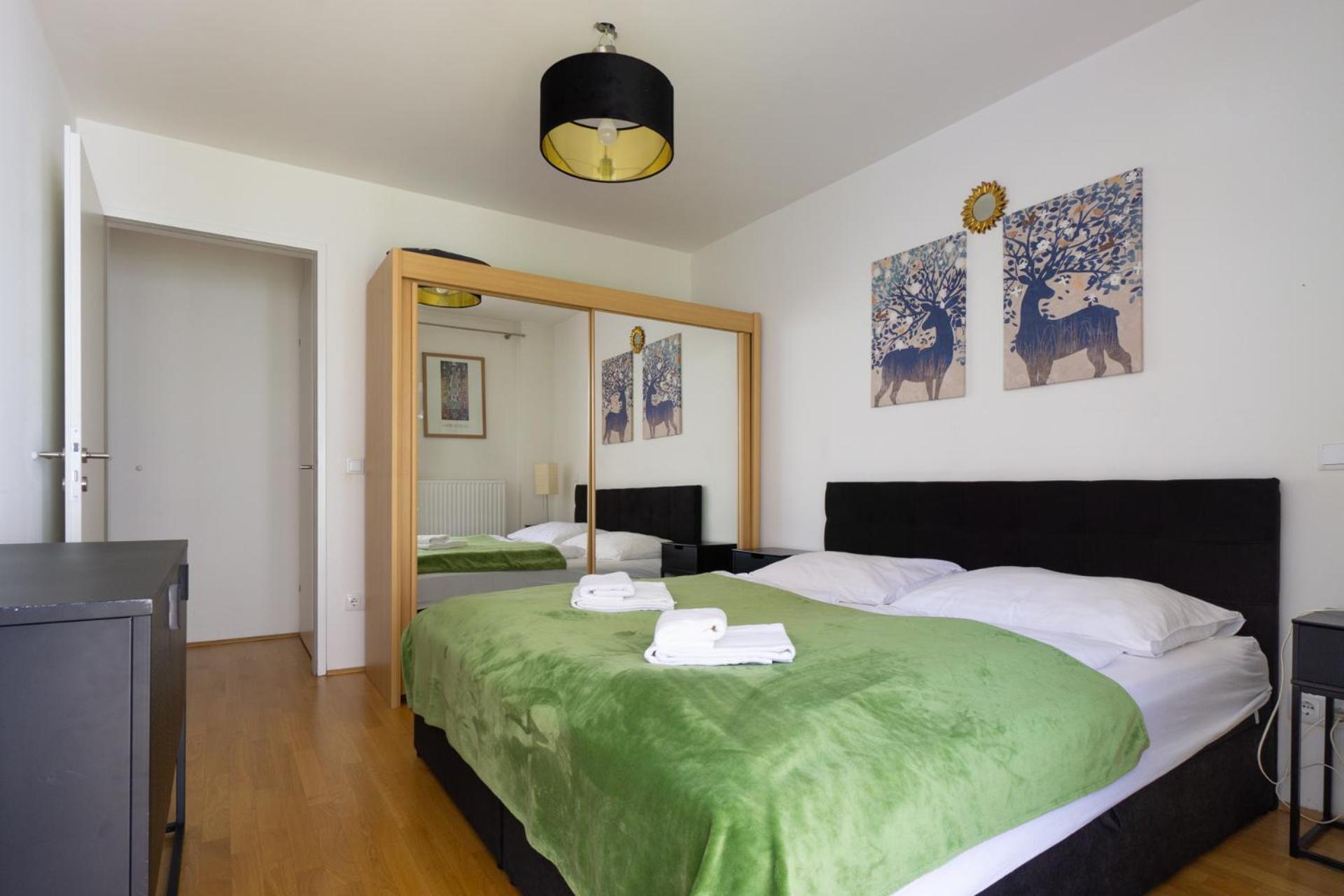 Apartment With Garden Close To Stadthalle, Westbahnhof Wien Exterior foto