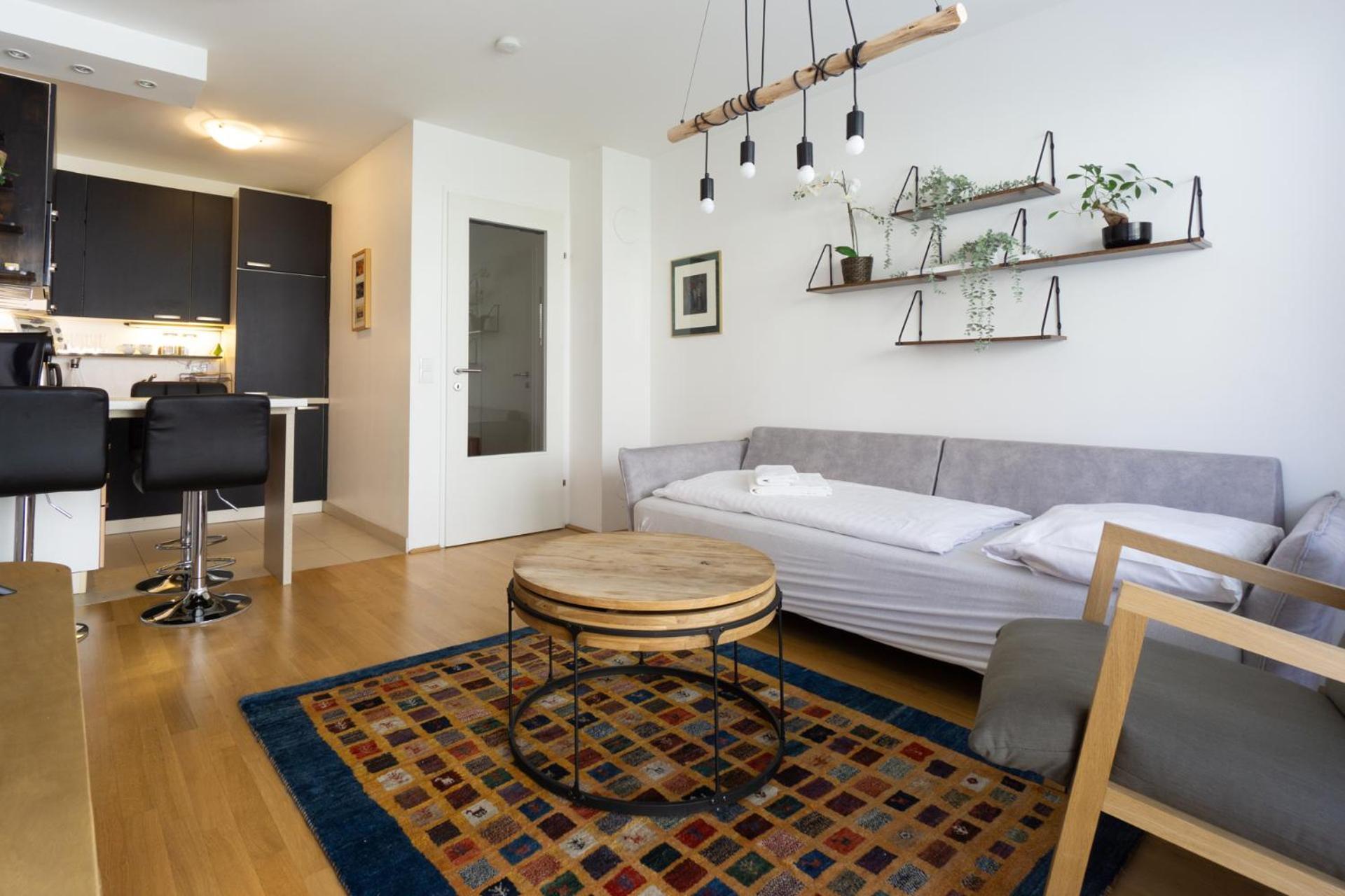 Apartment With Garden Close To Stadthalle, Westbahnhof Wien Exterior foto